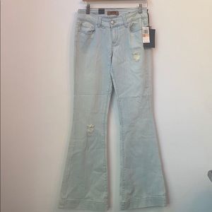 Seven7 flare sexy jeans size 28